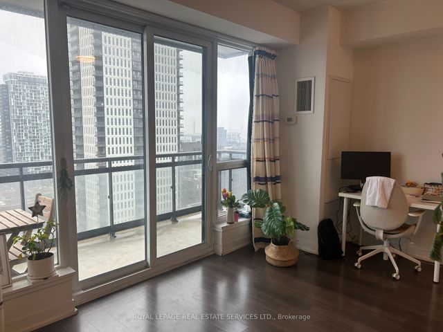 1602 - 225 Sackville St