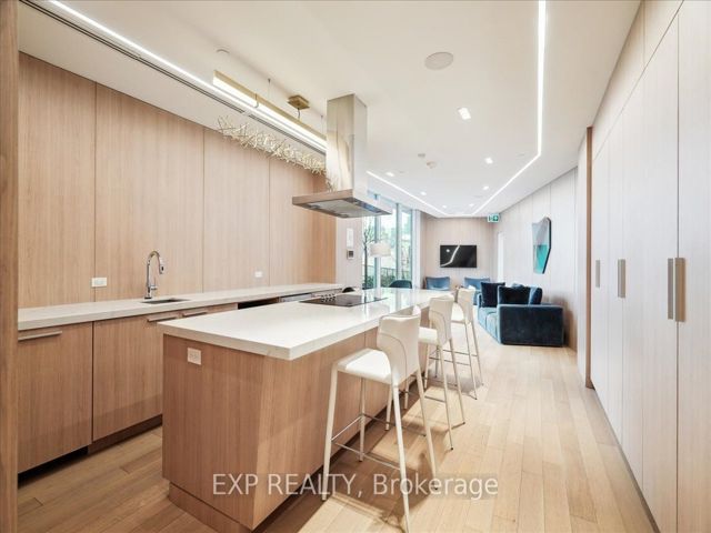 2010 - 50 Ordnance St