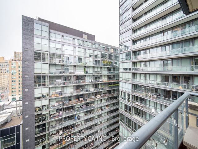 1314 - 438 King St W