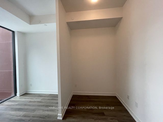 606 - 28 Eastern Ave