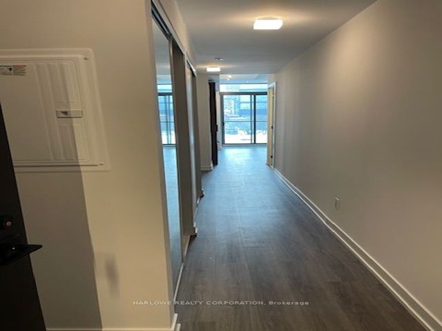 606 - 28 Eastern Ave