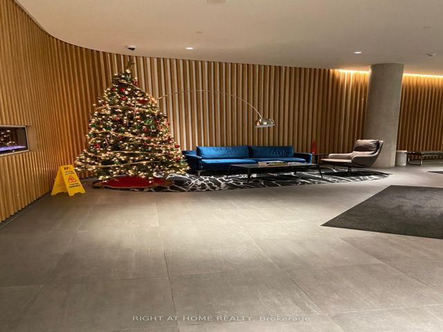 1507 - 120 Varna Dr