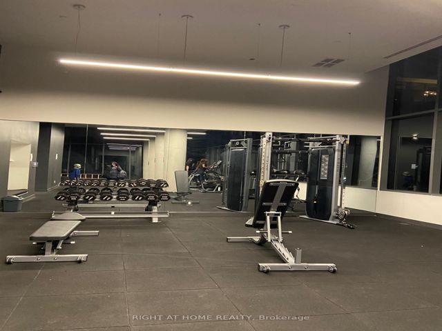 1507 - 120 Varna Dr
