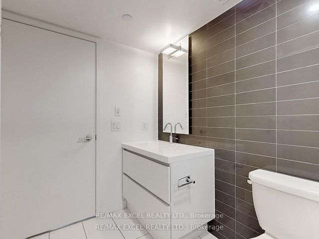 3911 - 85 Queens Wharf Rd