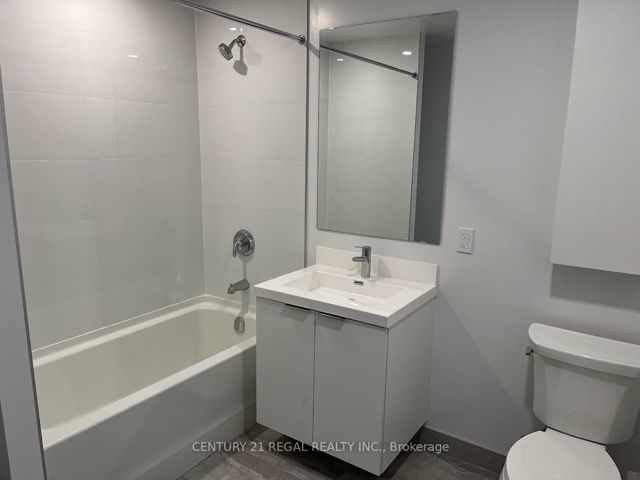 501 - 50 O 'Neill Rd W
