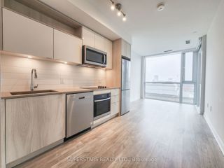 1013 - 60 Princess St