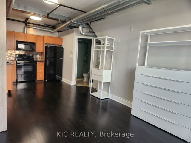 135 - 284 St Helens Ave