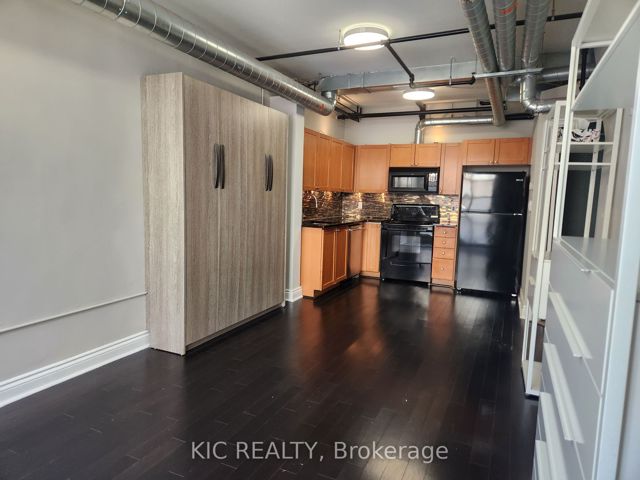 135 - 284 St Helens Ave