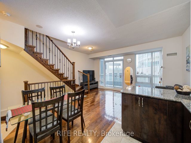 223 - 31 Olive Ave
