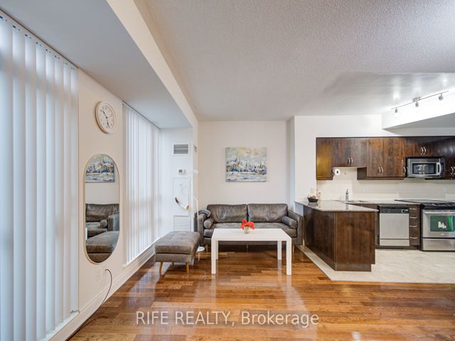 223 - 31 Olive Ave