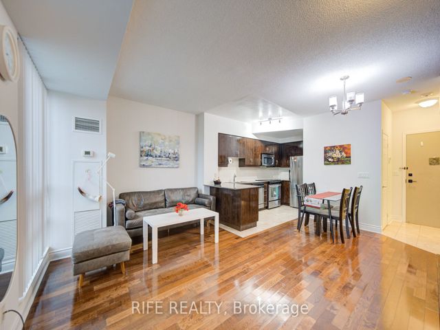 223 - 31 Olive Ave