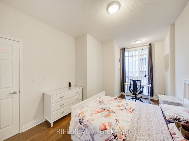 223 - 31 Olive Ave