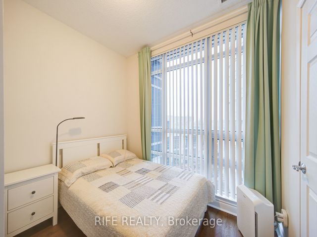 223 - 31 Olive Ave