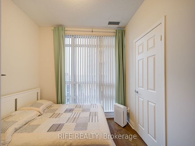 223 - 31 Olive Ave