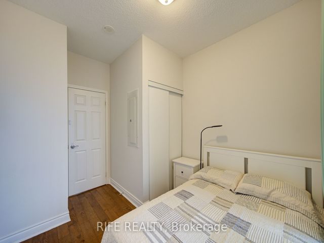 223 - 31 Olive Ave