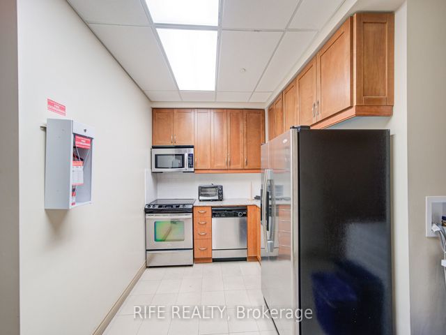 223 - 31 Olive Ave