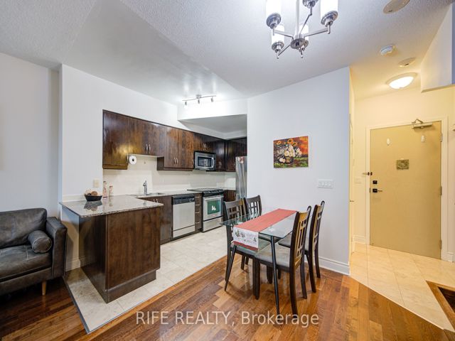 223 - 31 Olive Ave