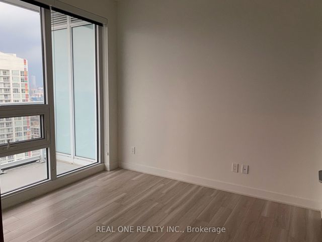 3209 - 17 Bathurst St