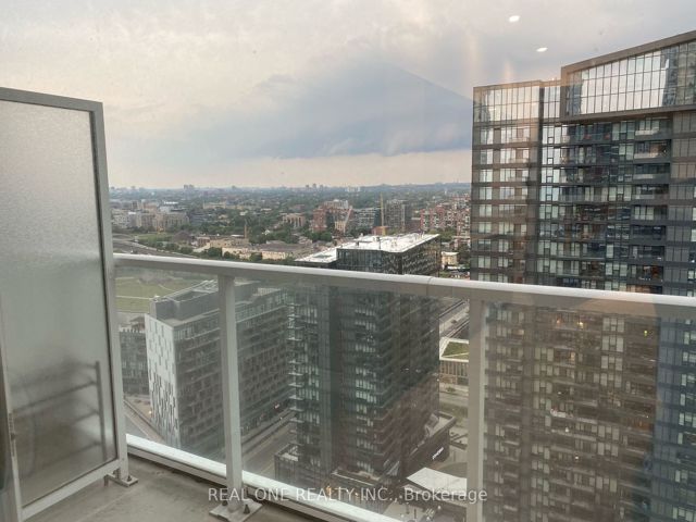 3209 - 17 Bathurst St