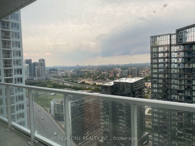 3209 - 17 Bathurst St