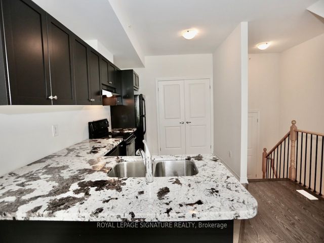 Th27 - 39 Drewry Ave