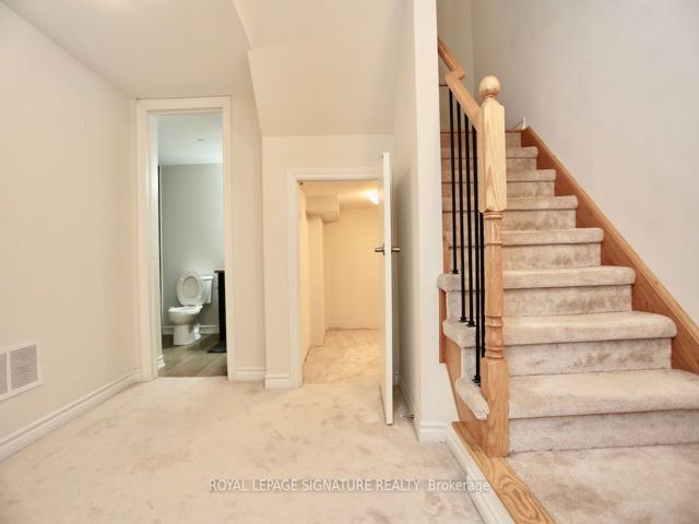 Th27 - 39 Drewry Ave