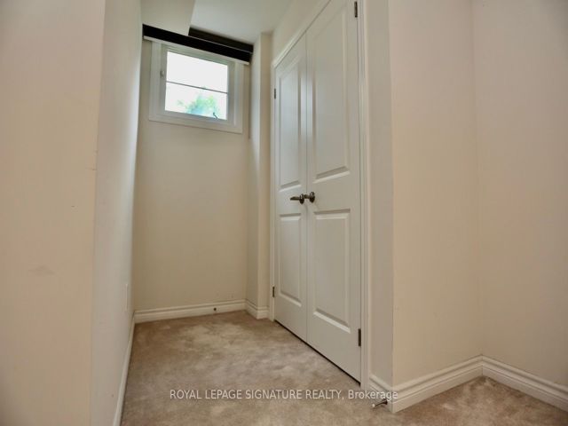 Th27 - 39 Drewry Ave
