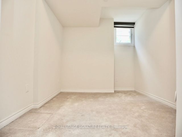 Th27 - 39 Drewry Ave