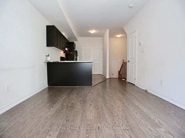 Th27 - 39 Drewry Ave