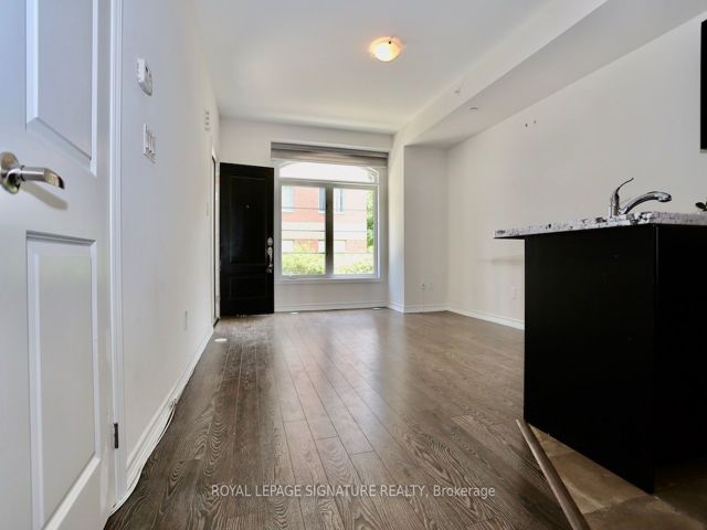 Th27 - 39 Drewry Ave