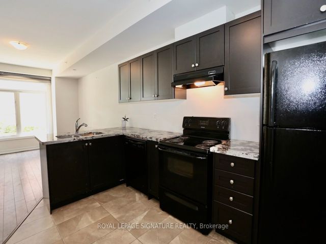 Th27 - 39 Drewry Ave
