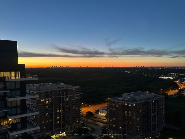 3003 - 30 Inn On The Park Dr
