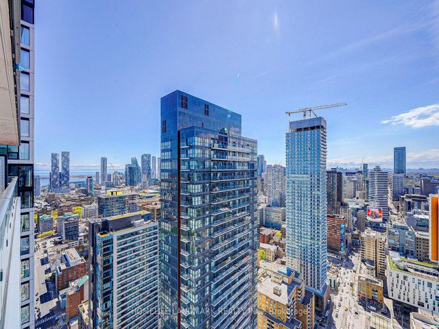 4307 - 251 Jarvis St