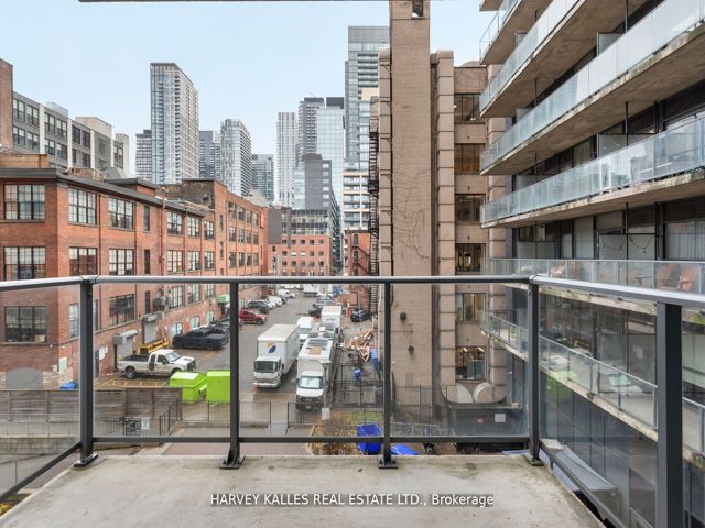 301 - 478 King St W