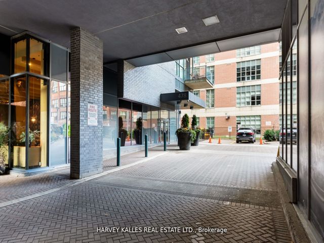 301 - 478 King St W