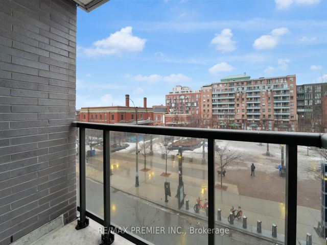 343 - 68 Abell St