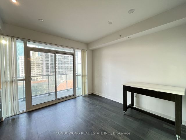 1003 - 38 Iannuzzi St