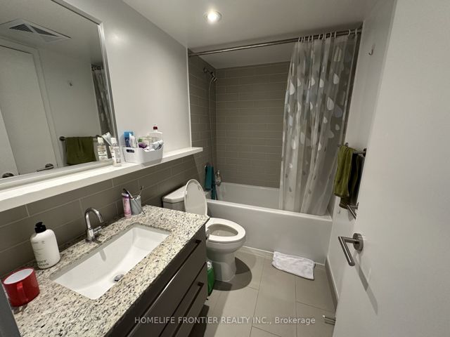 1119 - 120 Varna Dr