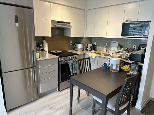1119 - 120 Varna Dr