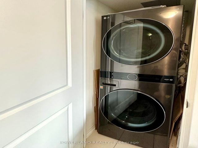 204 - 741 Sheppard Ave W