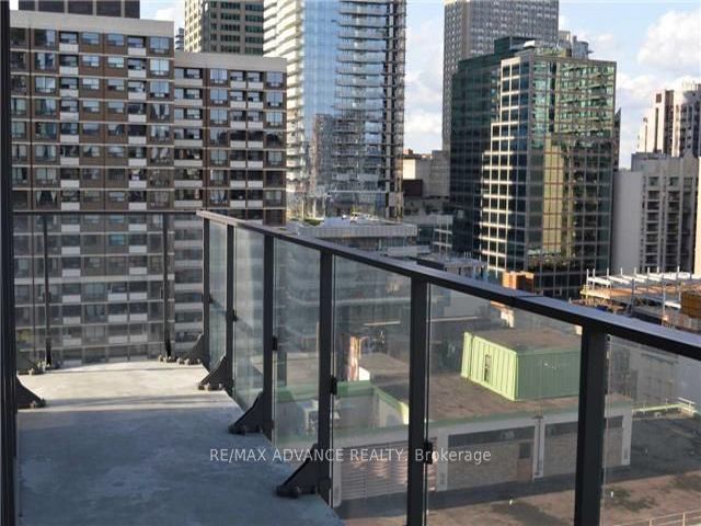 1408 - 75 St Nicholas St