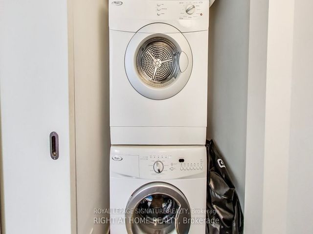 706 - 111 Bathurst St