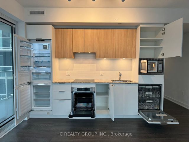 605 - 50 O'neill Rd