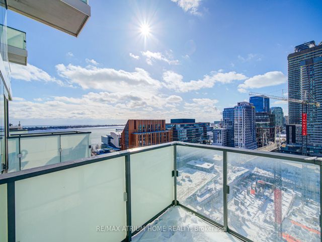 1402 - 16 Bonnycastle St