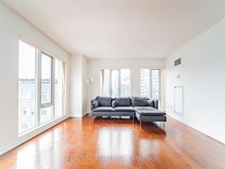 2404 - 210 Victoria St