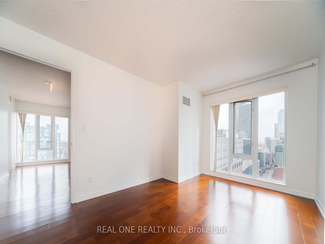 2404 - 210 Victoria St