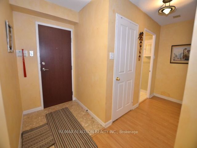 214 - 1121 Steeles Ave W