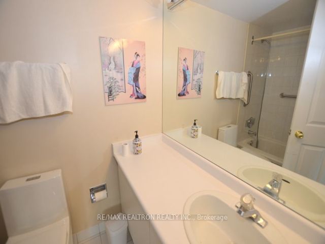 214 - 1121 Steeles Ave W