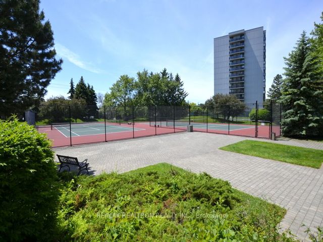 214 - 1121 Steeles Ave W