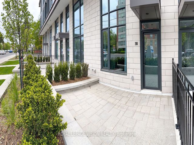 105 - 250 Lawrence Ave W